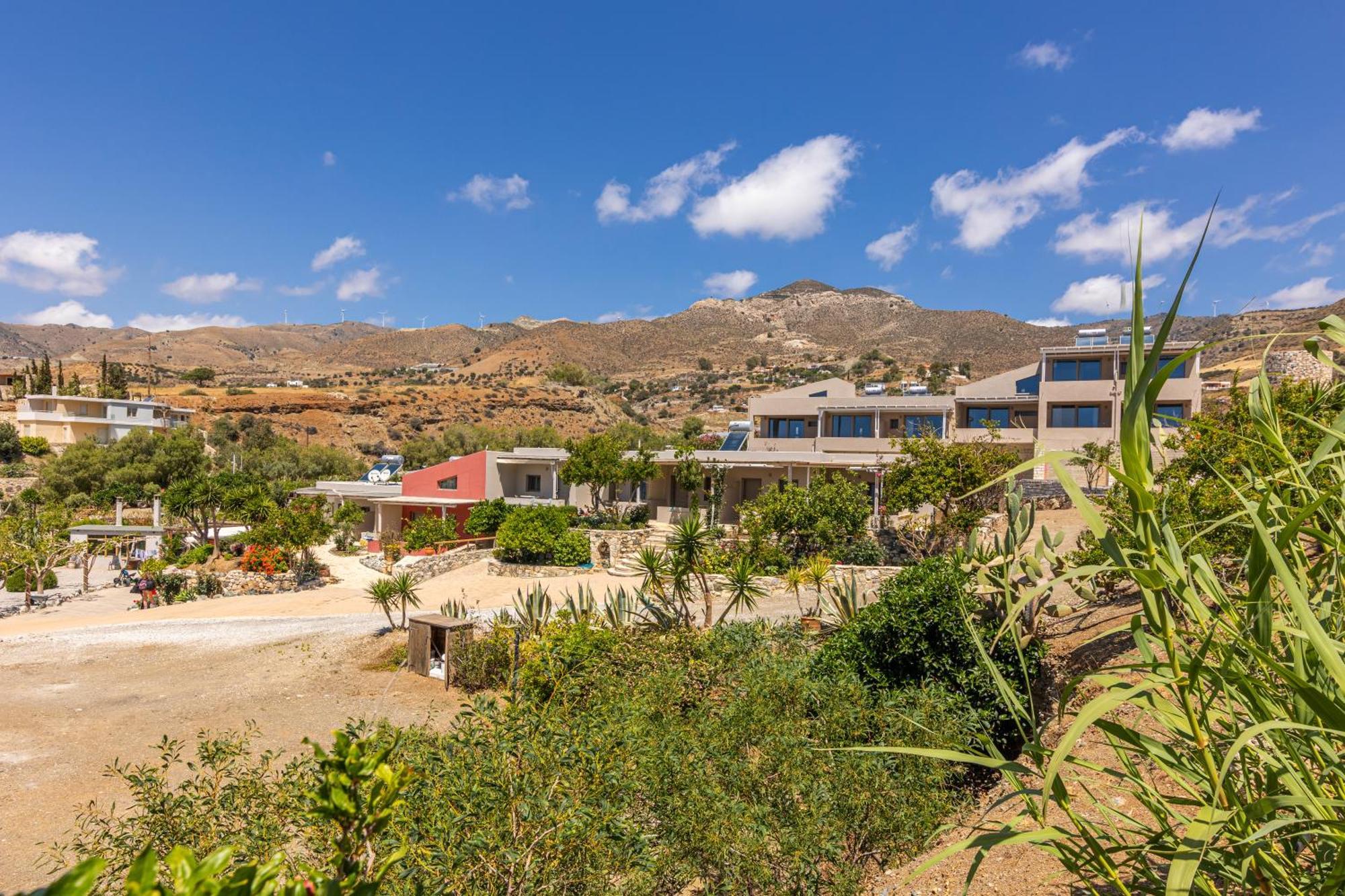 Mythos Village Diskos Lentas Luaran gambar